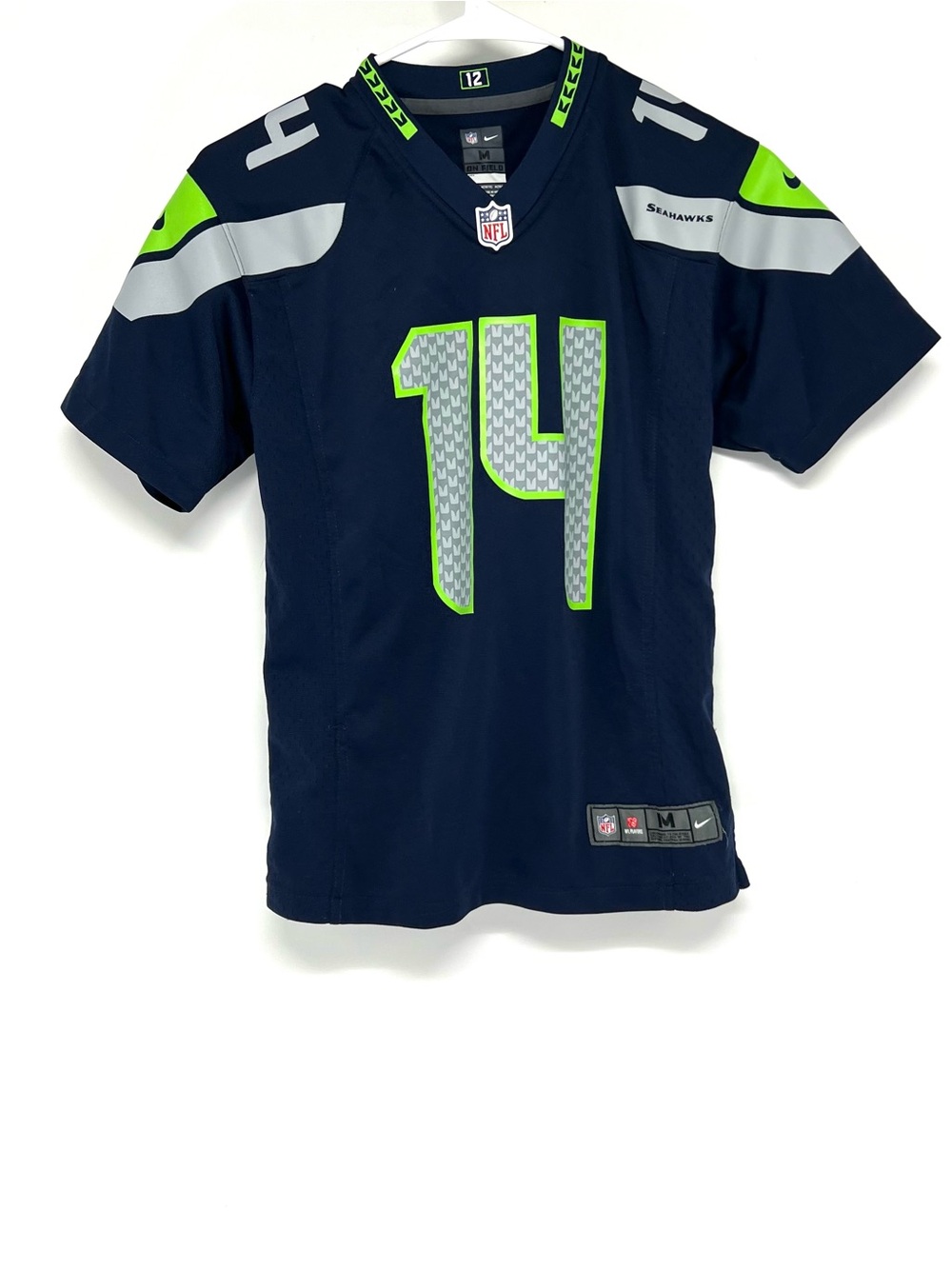 NFL boys Seattle Seahawks jersey medium
